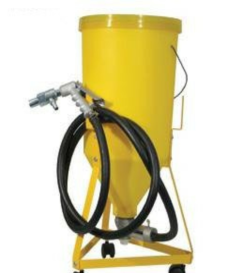 Cutting & Abrasives Workquip Sandblasting | Workquip 5 Gallon Abrasive Blasting Pot With Gun And Hose Sandblasting